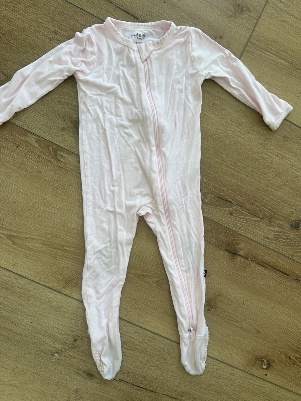 Kyte BABY Pale Pink Zip-Up Footed One-Piece